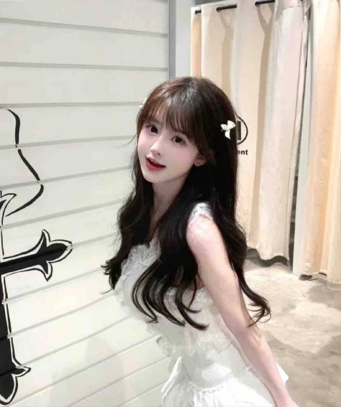 06年刚下海，童颜巨乳，听话懂事