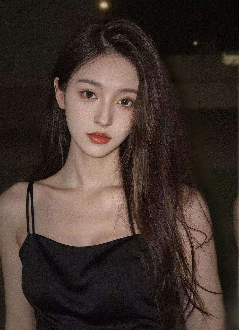 浦东新区173D冬天一抹甜 🔥可盐可甜、反差小母狗～自动小马达、体力超棒～聊天小能手，情绪价值拉满～好评如潮～解锁各项技能～给哥哥不一样的风情～