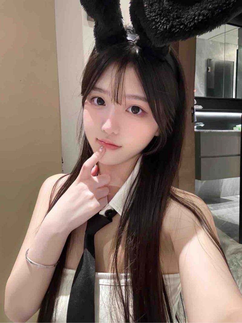 兰州真实学生 真实05刚满19，易抽搐 高潮爱叫“爸爸”，性格活泼 青春感十足 校园风女友💕