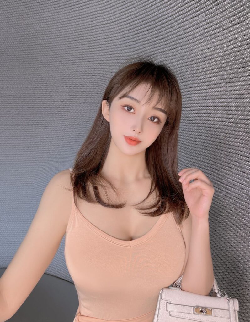 北京外围 依依 4 mmexport1621087412221