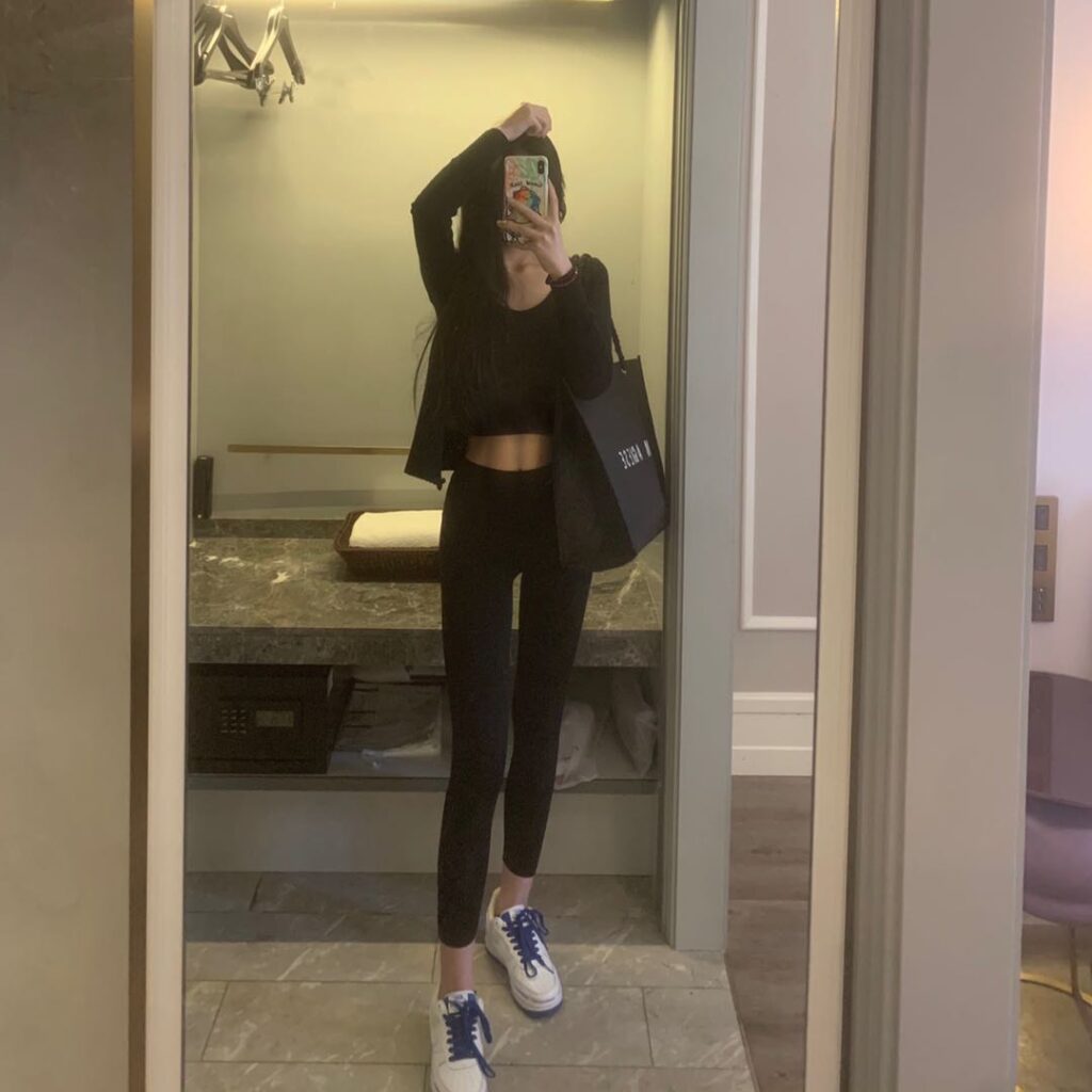 苏州外围舞蹈生苏欣儿 4 mmexport1626022476057