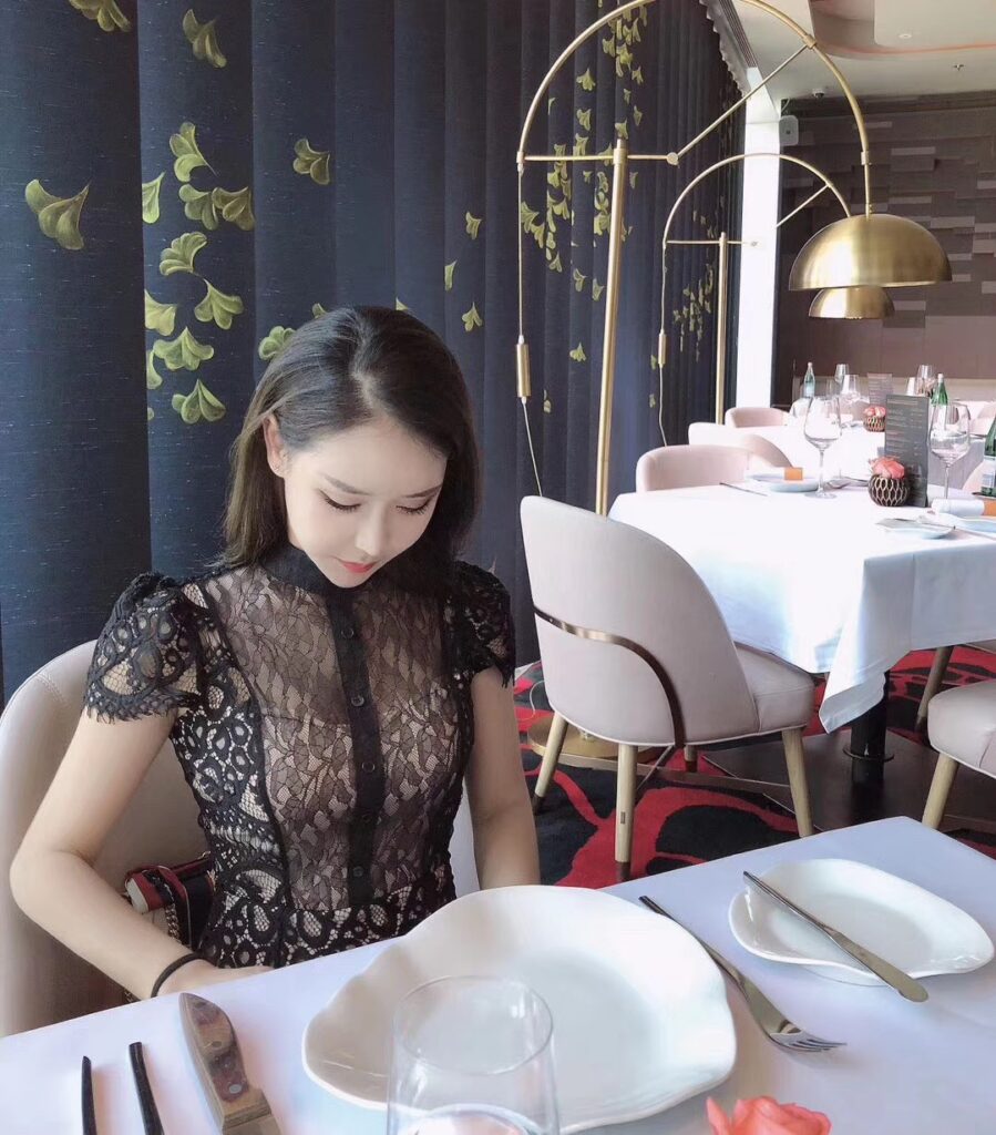 深圳外围99后超甜大长腿 5 mmexport1626083004831