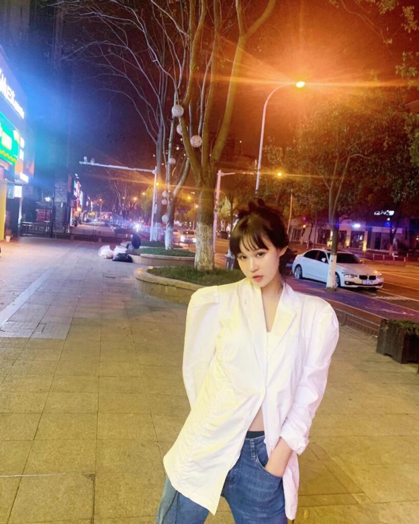 济南外围新人三点粉嫩 4 mmexport1626203733595