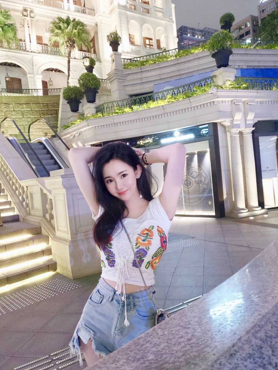 成都外围 00后美少女天然大灯性格开朗