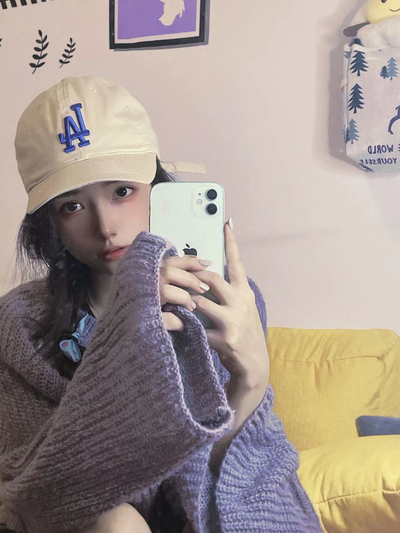 广州外围Jun Y多恩 00后小网红 时尚潮女