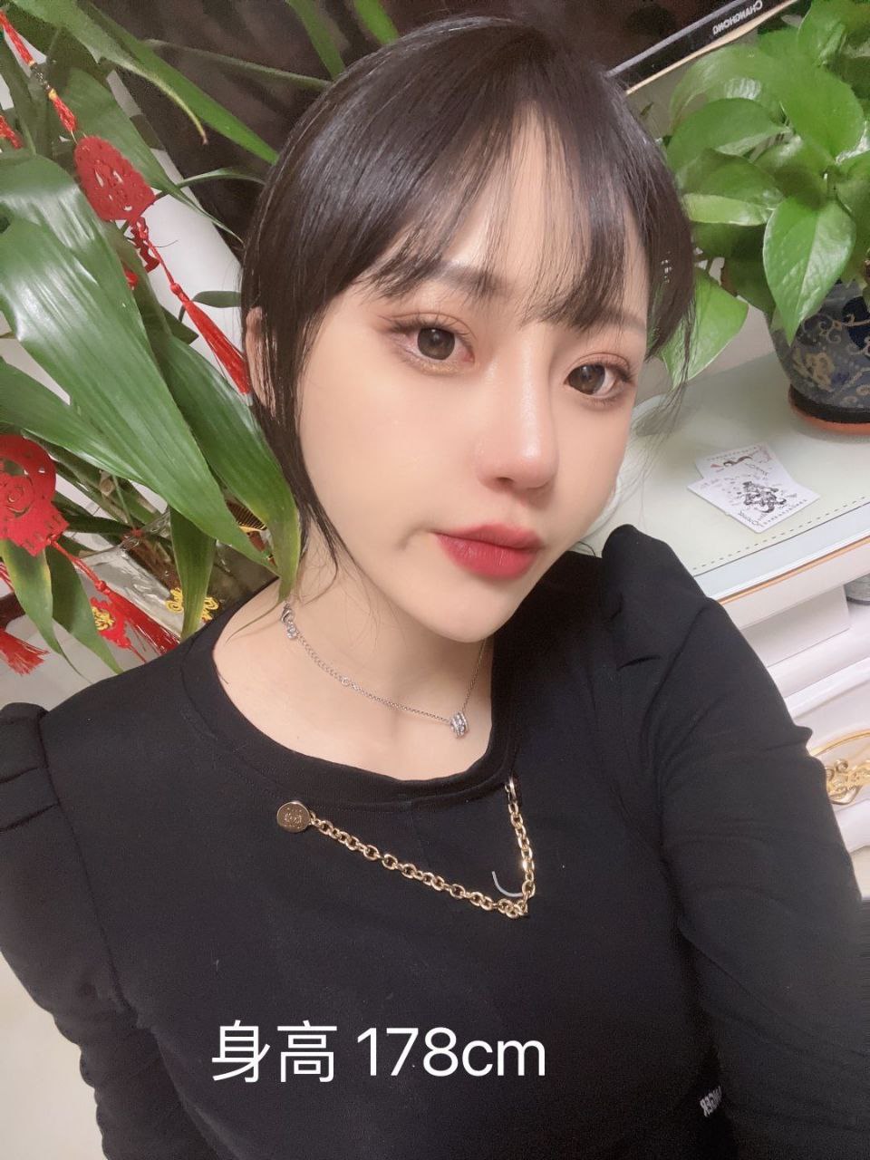 南京外围 性格温柔，职业模特，爱好健身
