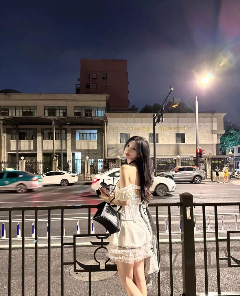 1687865357564 compressed