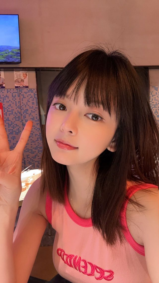深圳外围 刚下海新人活泼可爱小萝莉