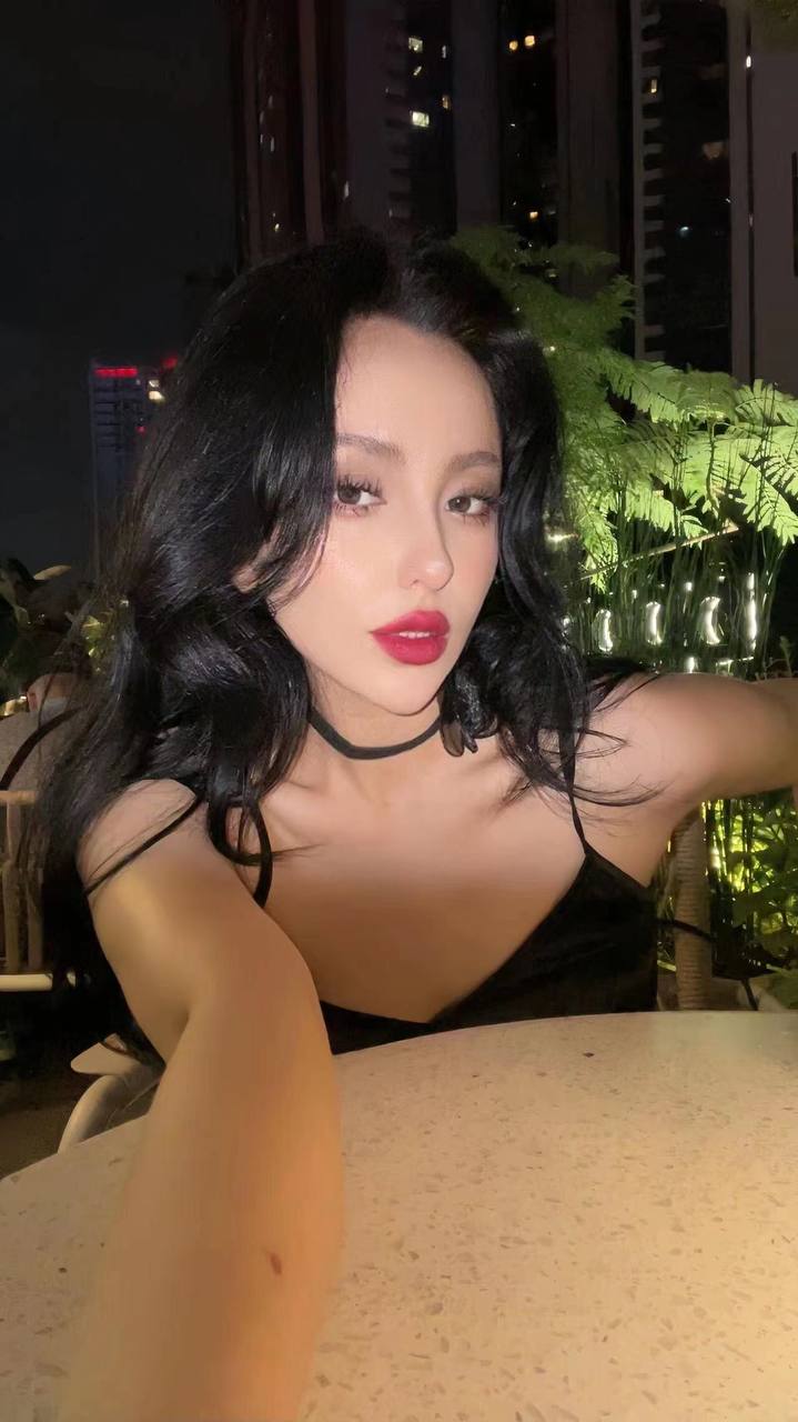 广州外围中乌克混血完美身材真实瑜伽老师