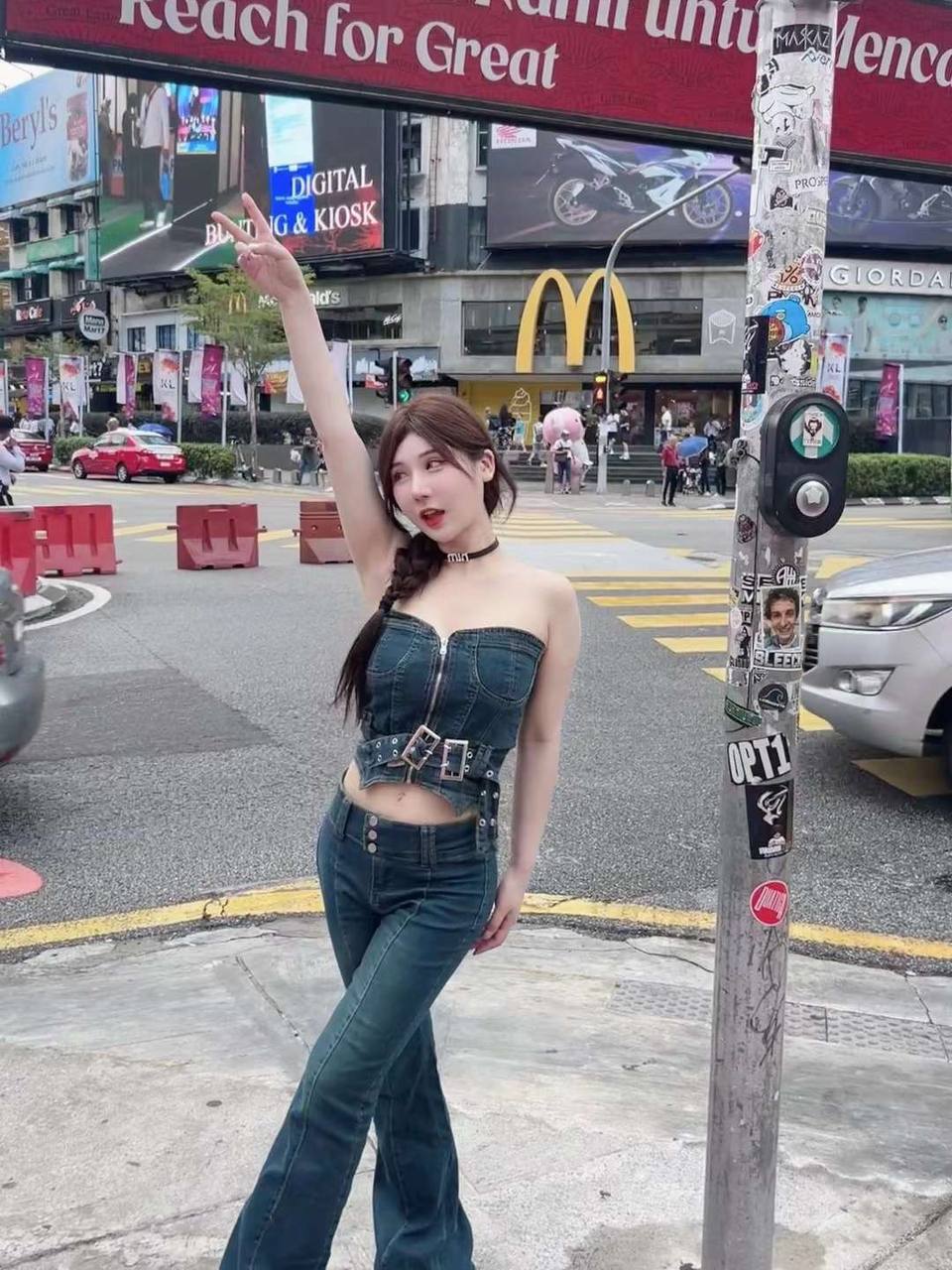常州外围舞蹈系一字马 软萌女友feel-
