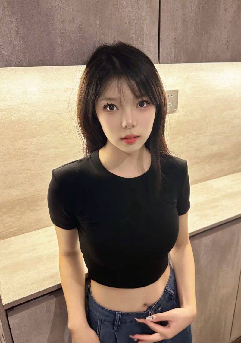 深圳外围 微毛小白虎 敏感体质会叫爸爸