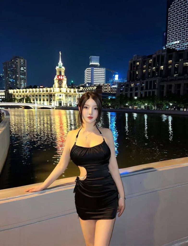 上海外围 萌萌兔 极品宝藏女孩 高颜值漫画身材 4 1003866709