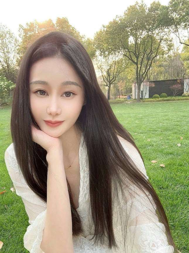 上海外围 170/E极品身材前凸后翘气质清纯手腕过腰 4 1000025880