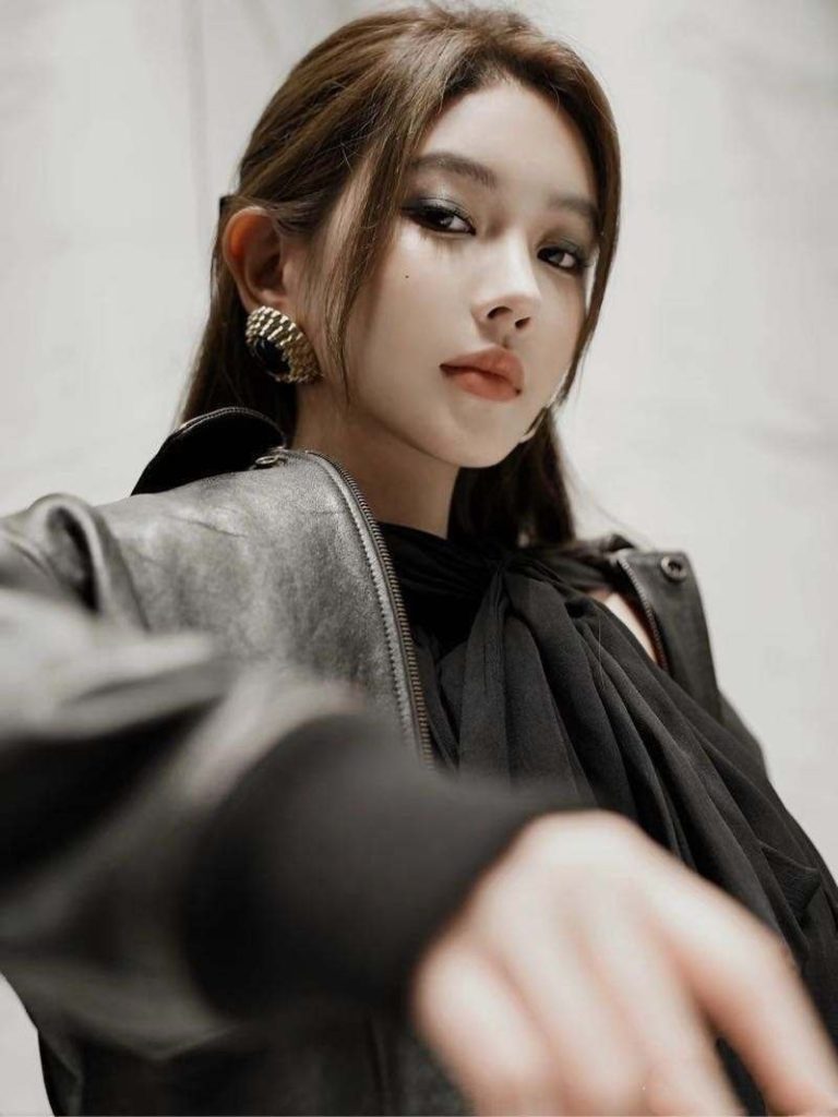 北京外围 173D真实艺人兼职 筷子腿超级廋 4 1000025972