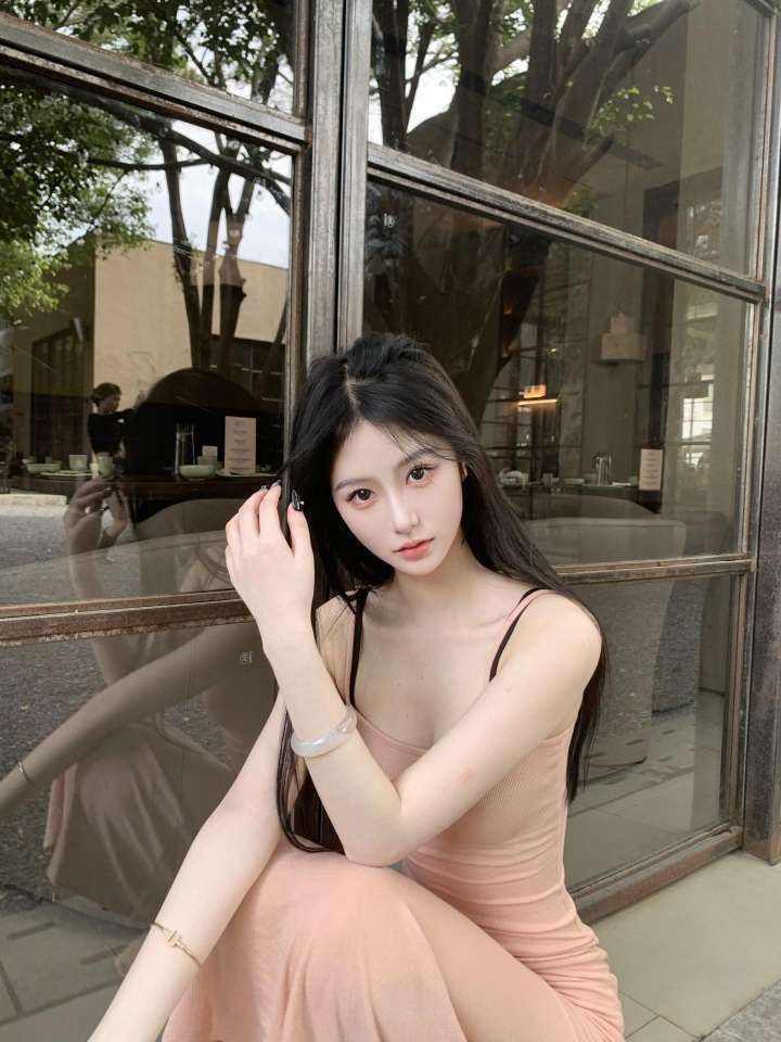 上海外围 05年极品校花兼职 皮肤白嫩身材高挑 4 1000026695