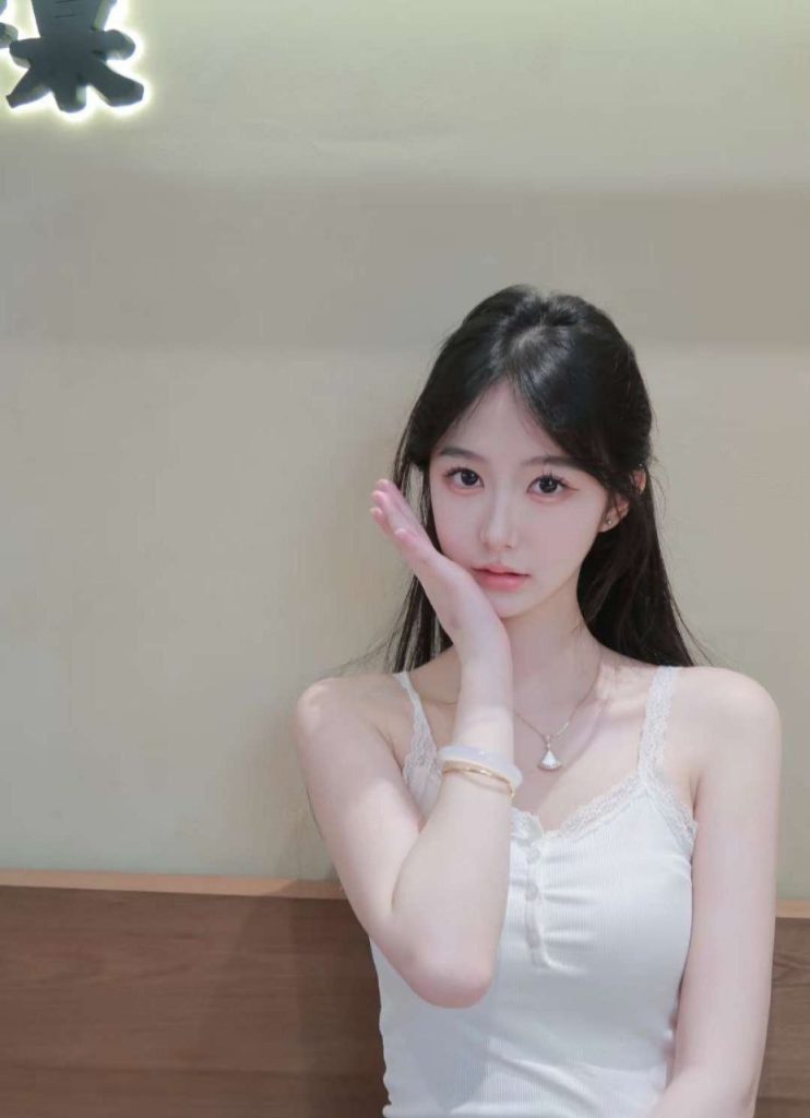 上海外围 05年极品校花兼职 皮肤白嫩身材高挑 5 1000026696