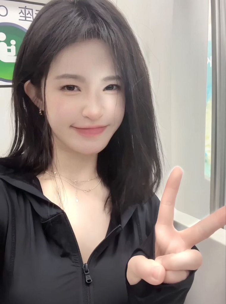 上海外围 00后清纯网红主播 身材完美皮肤雪白 5 1000029115