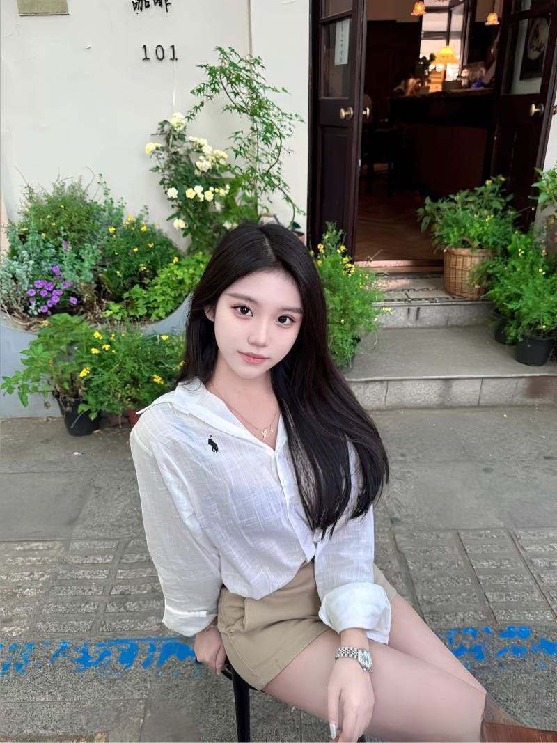 温州外围 05年邻家小妹童颜巨乳类型 柔软挺拔的童颜大奶