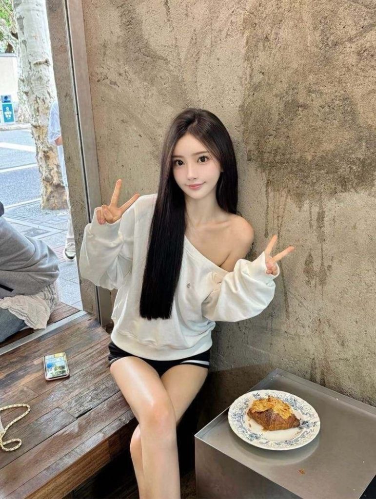 西安外围 05年超洋气清纯童颜款 3 1000031698