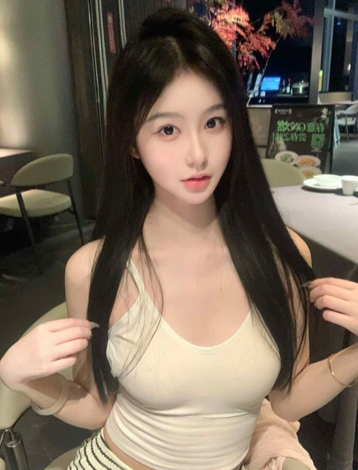 海口外围 皮肤白嫩 身材高挑 细腰翘臀 无一丝赘肉 爱健身 跳舞 游泳 旅游的极品学生 2 1000004233