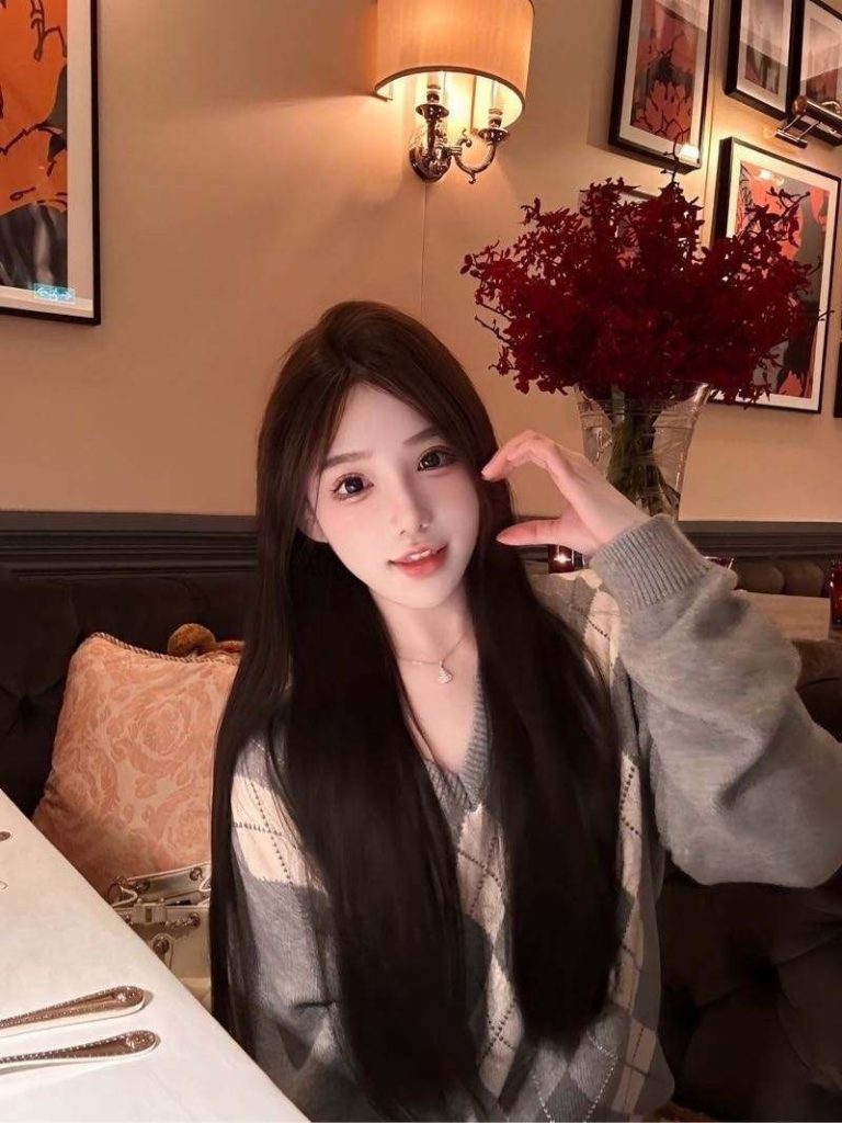 烟台外围 皮肤巨白 牛奶般滑嫩有光泽 前凸后翘无赘肉 乖巧可爱 白幼瘦小巧玲珑款 可轻松抱起 3 1000005854