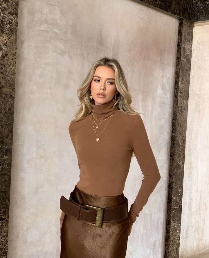 上海外围 真人真照 热情大方 完美身段 欧美身材 前突后翘御姐大蜜 主动大方放得开 见她你就是国王 2 1000005947