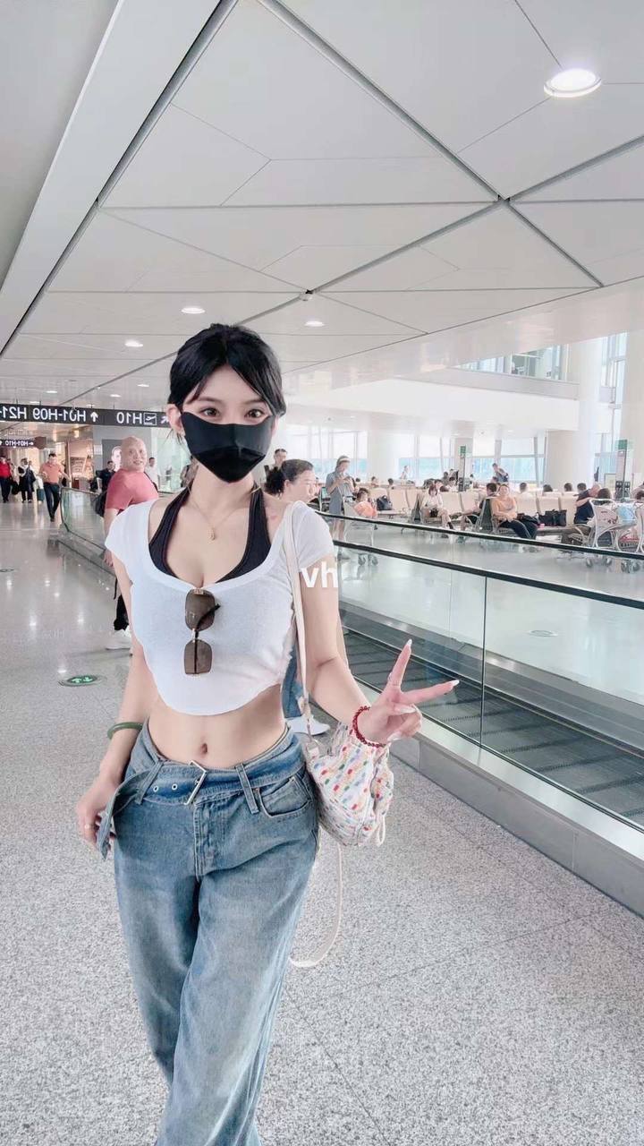 济南外围学生妹 172/45 天然E 纯欲 御姐 萝莉 4 file 1623