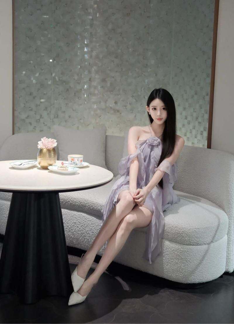 厦门外围 翘臀 筷子腿 全身雪白无瑕疵 可欲可纯 天然无整 有趣的灵魂 黄金比例 气质女神款 高情商 谈吐一流 温柔体贴有内涵