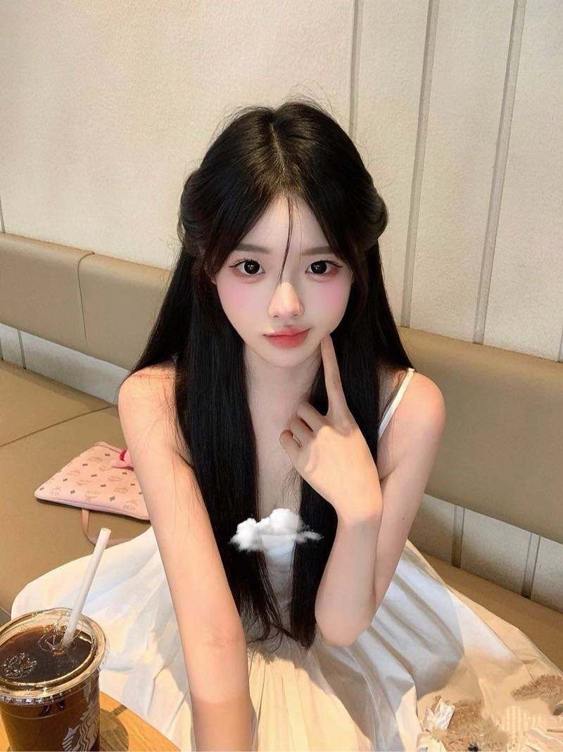 扬州外围身高173笔直大长腿服装模特04年纯欲脸初次下海丝袜情趣诱惑腿控福音