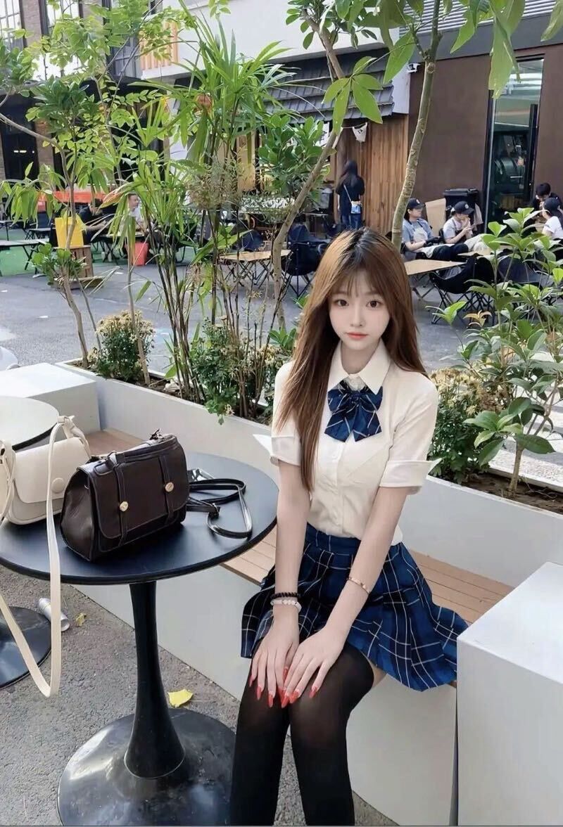 南宁外围学生妹 168 天然C 学生 可爱 主动 4 file 2144