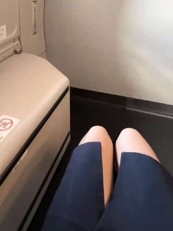 昆明外围空姐 175 天然D 御姐 气质 制服 1 file 3324