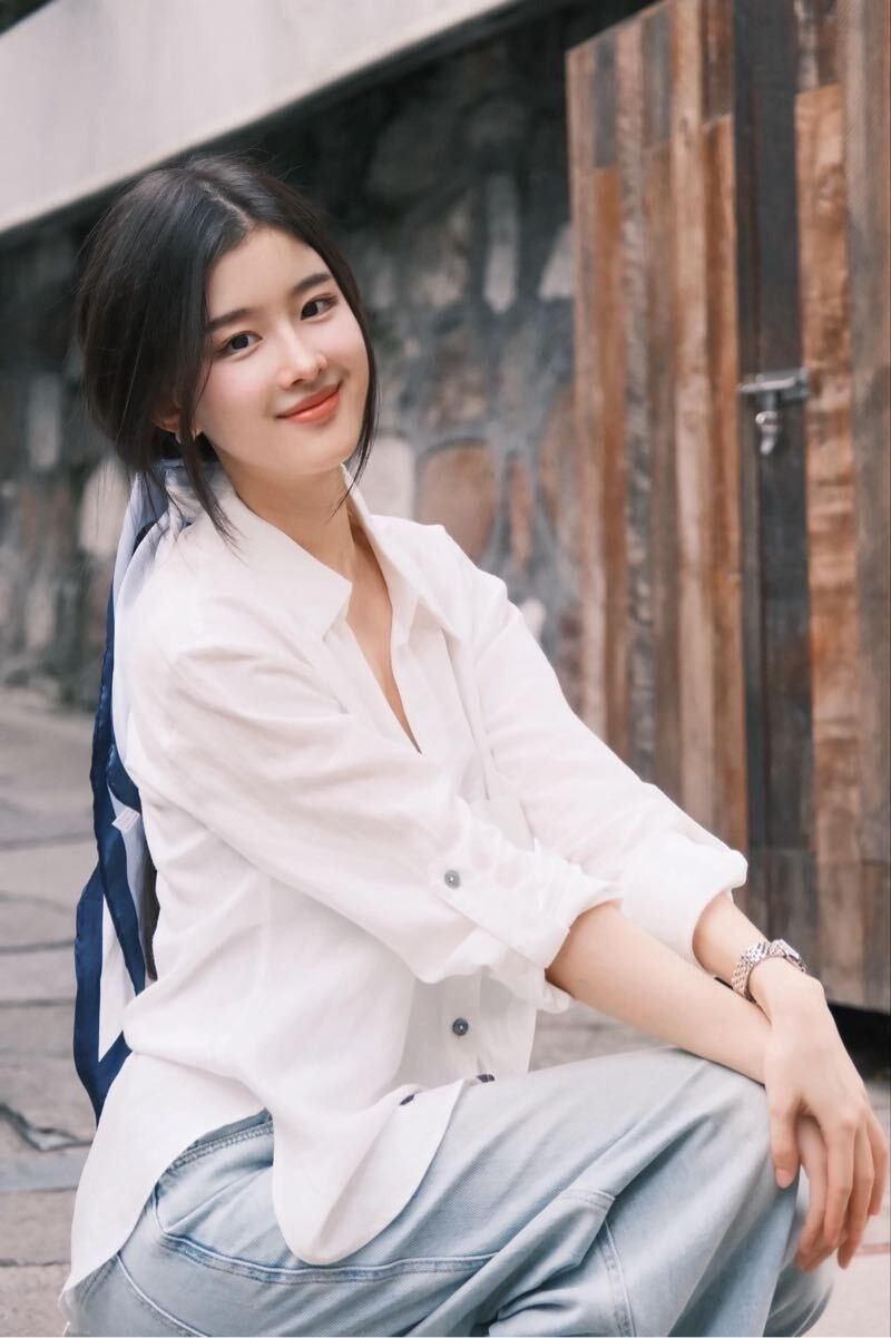 广州外围模特 173/96 天然D 纯欲 韩系 肤白貌美 6 file 3819