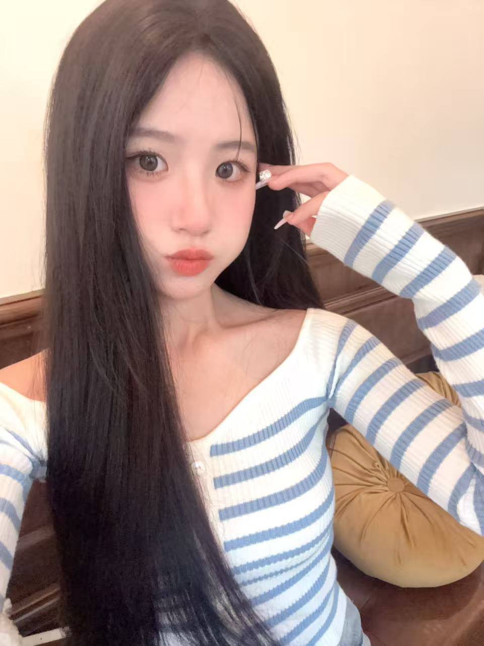 广州外围学生妹 165/90 天然C 初恋feel 女孩 兼职 3 file 4807