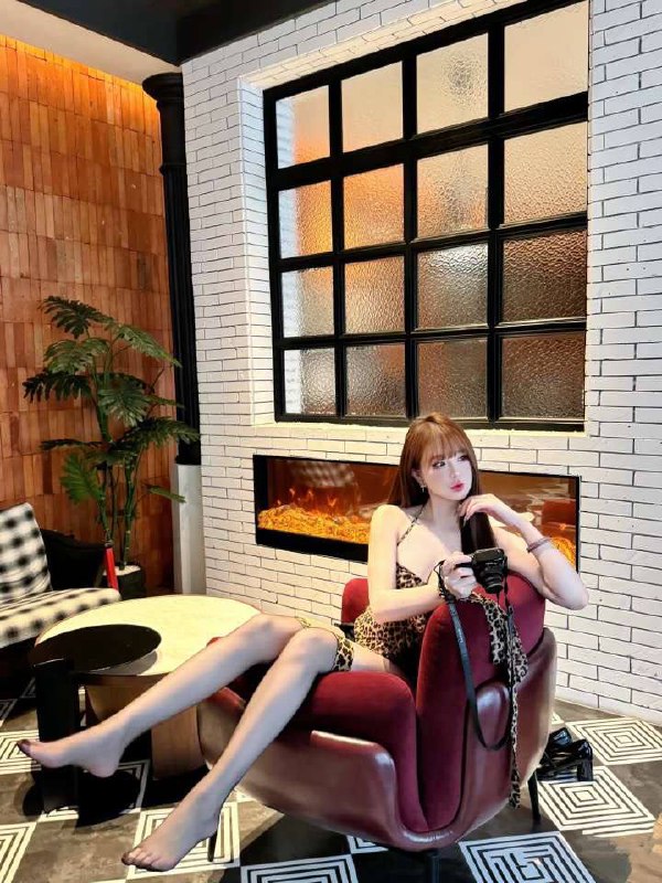 广州外围21岁御姐 172/53 天然E 细腰翘臀 细腰 主动 6 file 4883