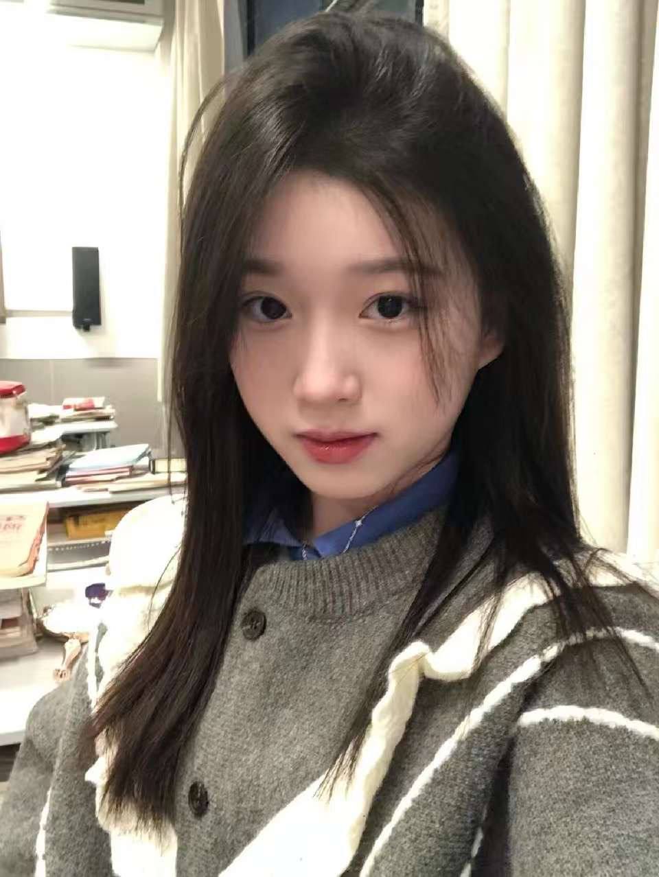 青岛外围主动 175/69 天然C 新人 5 file 5383