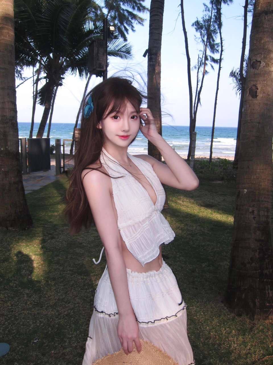 济南外围主播 175/52 天然D 筷子腿 五官精致 网红 1 file 5439