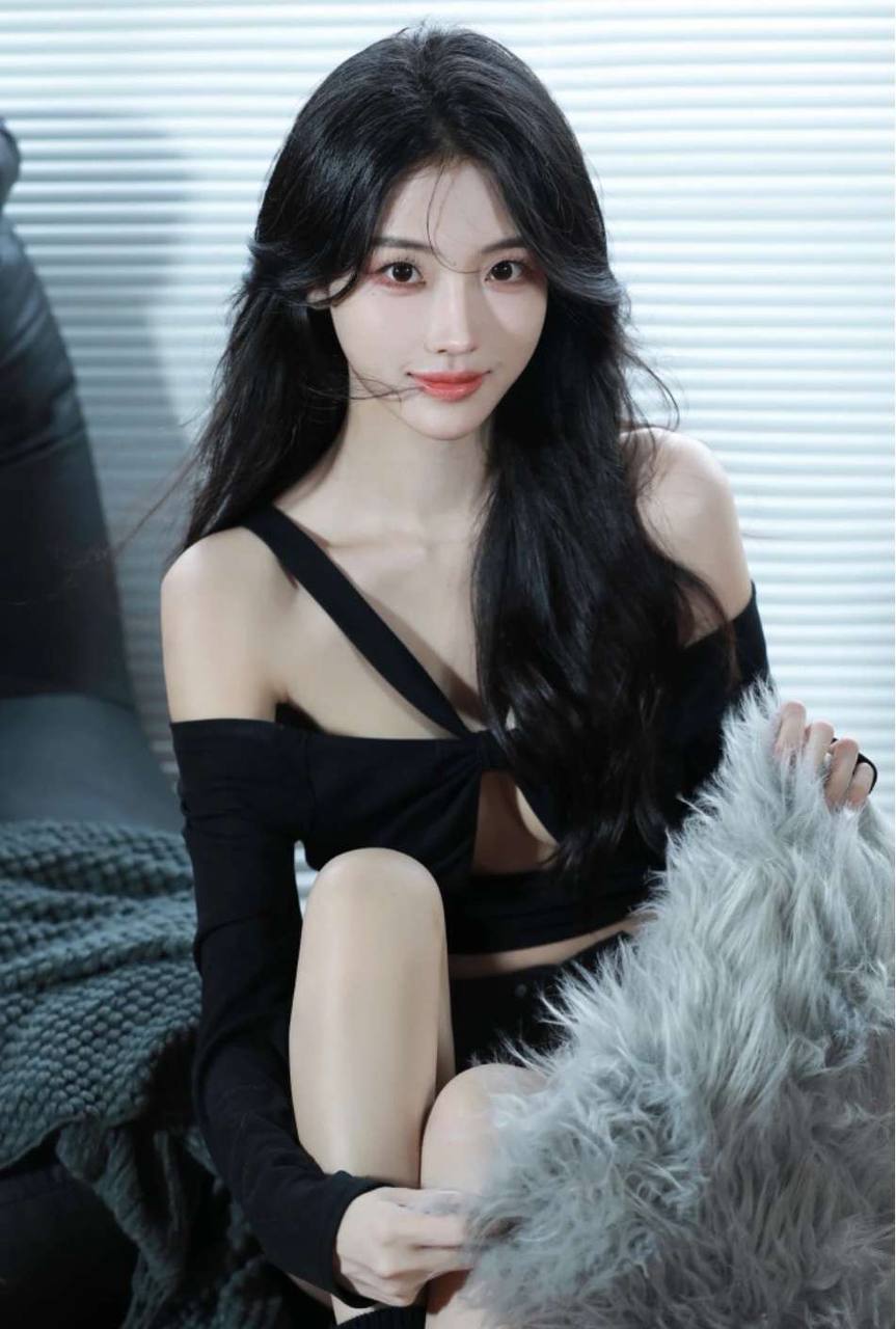 济南外围御姐 175/54 天然D 蜜桃臀 欧美身材 时尚 1 file 5445