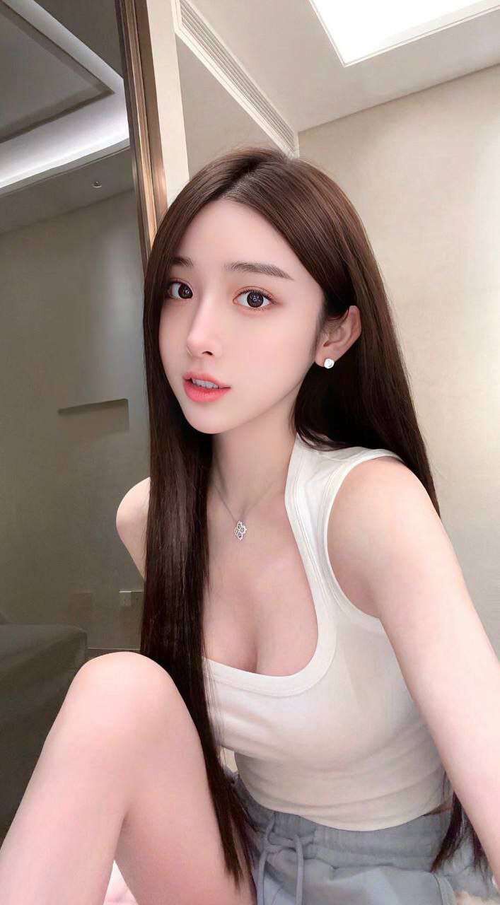 海口外围04年学生妹 168 天然D 校花 蜜桃臀 白嫩 1 file 6532