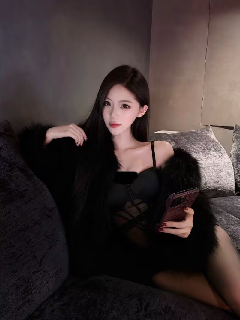 南宁外围纯欲 167/85 天然C 筷子腿 制服 精致 3 file 6840