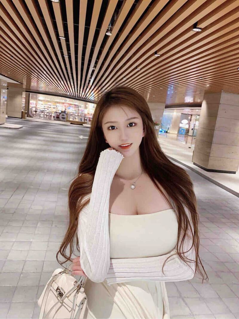 南宁外围空姐 178/69 天然C 车模 欧美身材 初恋feel 3 file 6847