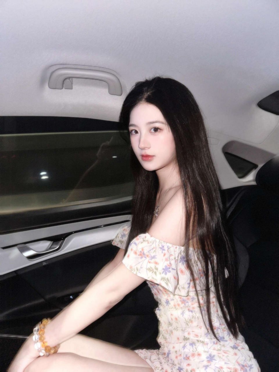 长春外围筷子腿 172/47 天然D 新人 开朗 主动 1 file 6980