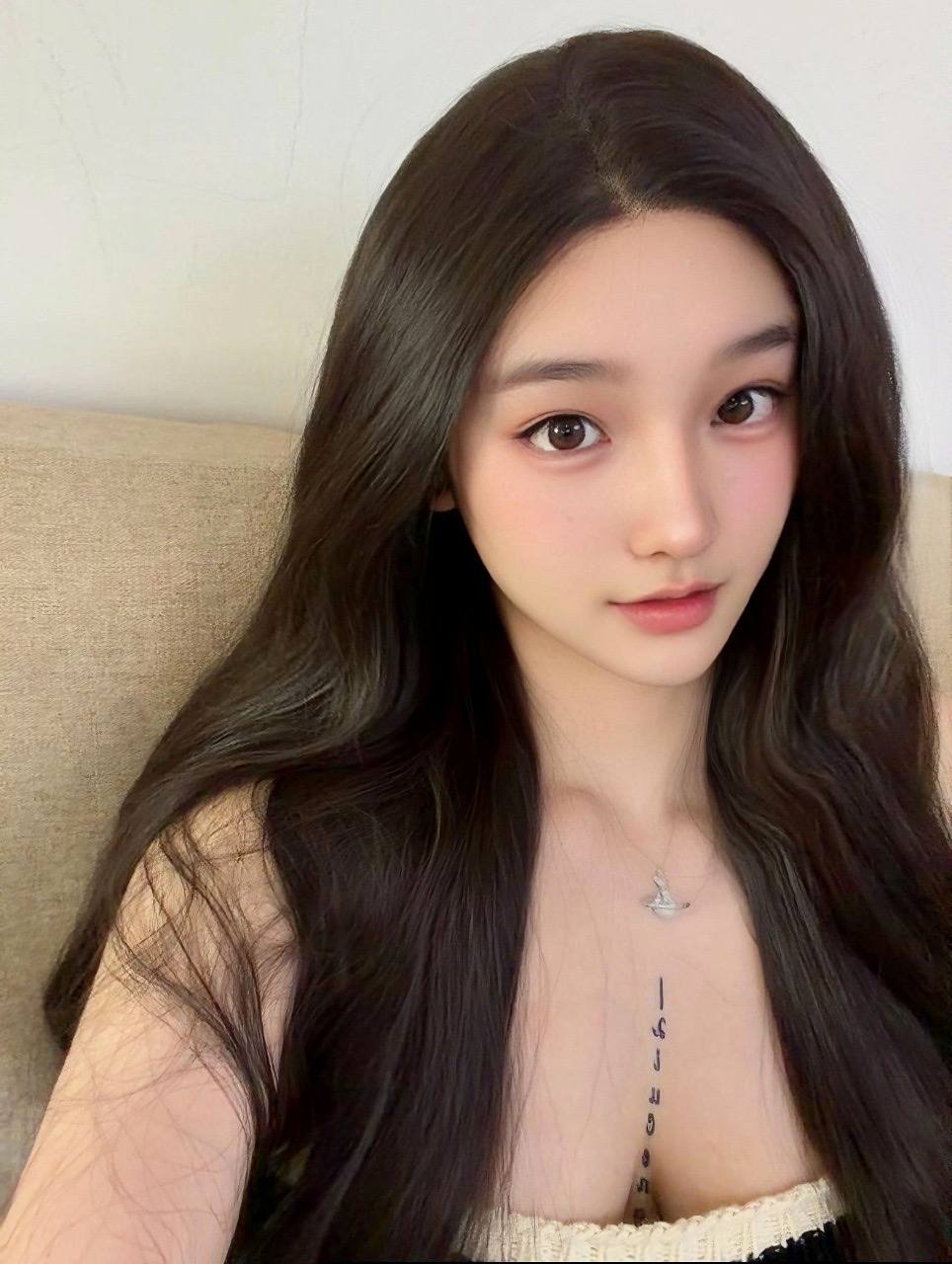 杭州外围情趣 172/55 天然G 制服 主动 可爱 2 file 7327