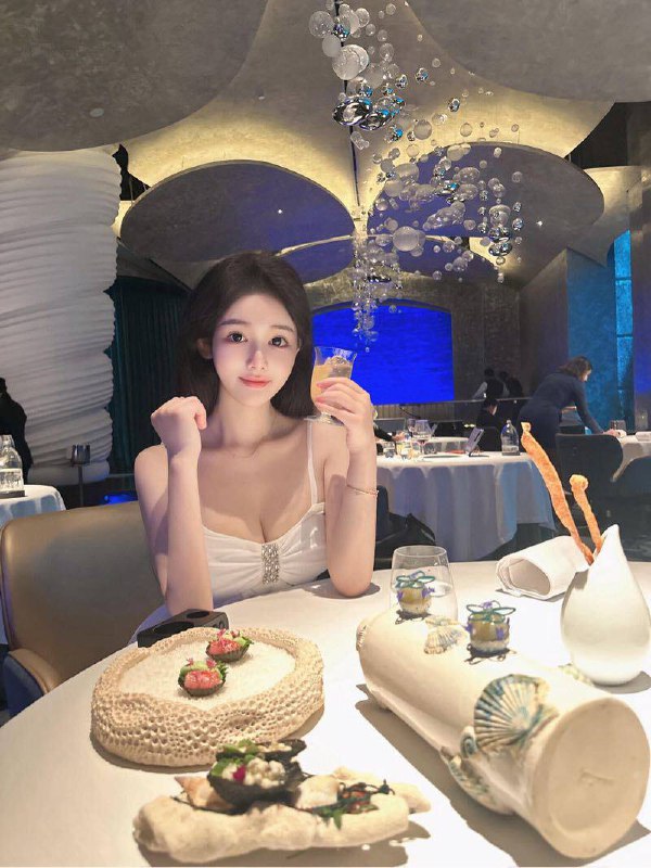 杭州外围05年高颜值 178 天然D 2 file 7346