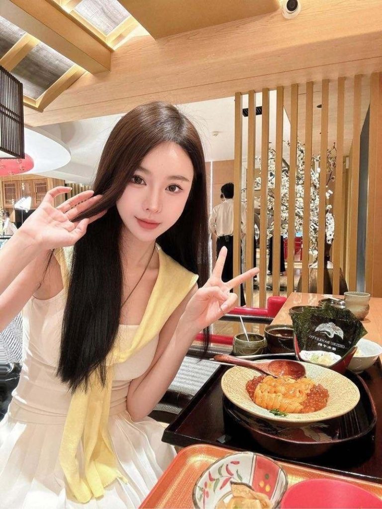 北京外围 极品纯欲🎬 身材纤细苗条瘦而不柴 4 1000024540