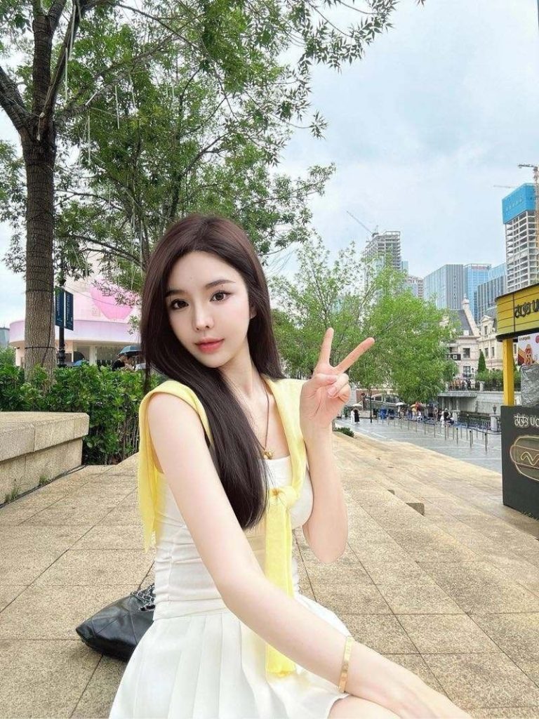 北京外围 极品纯欲🎬 身材纤细苗条瘦而不柴 5 1000024543