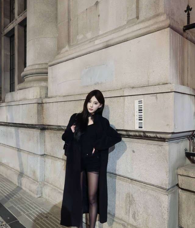 武汉外围 06极品白小纯甜酱 乖巧的极品反差女友 3 1000024952