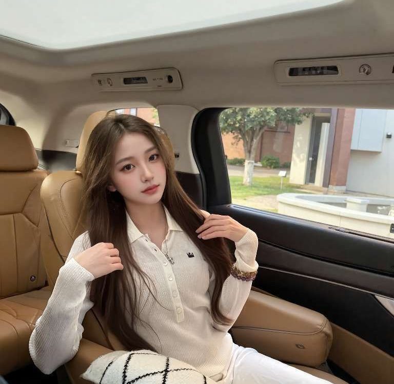 深圳外围 07美少女兼职 外萌内骚 懂事乖巧 4 1000025194