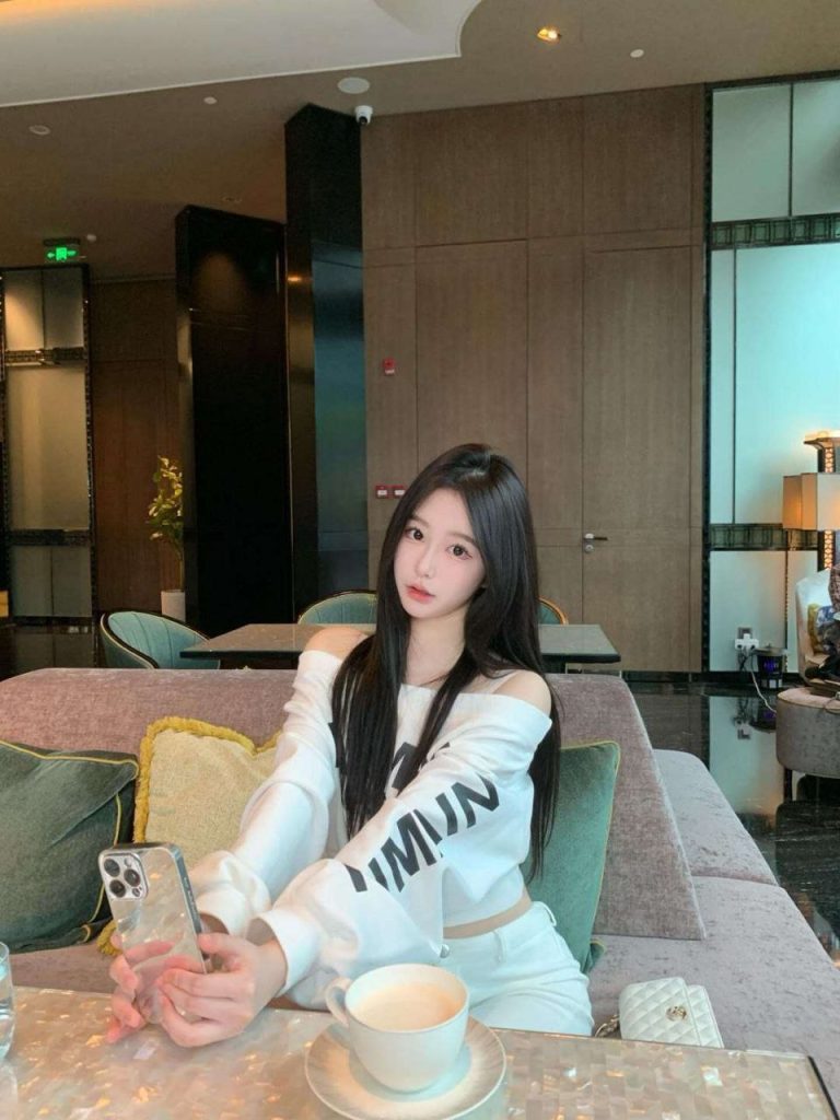 广州外围 170/C 外表清纯闷骚放浪 1 1000025288