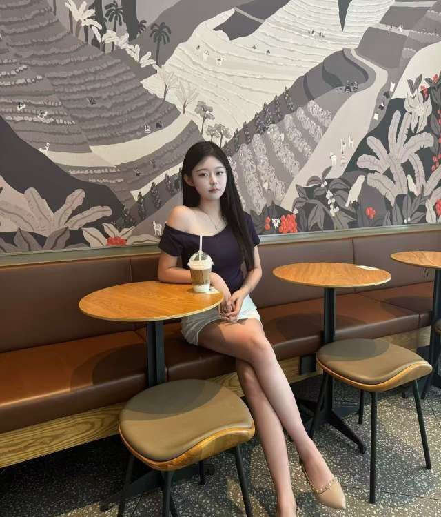 厦门外围 07清纯嫩妹 乖巧懂事情绪价值超高 2 1000026278