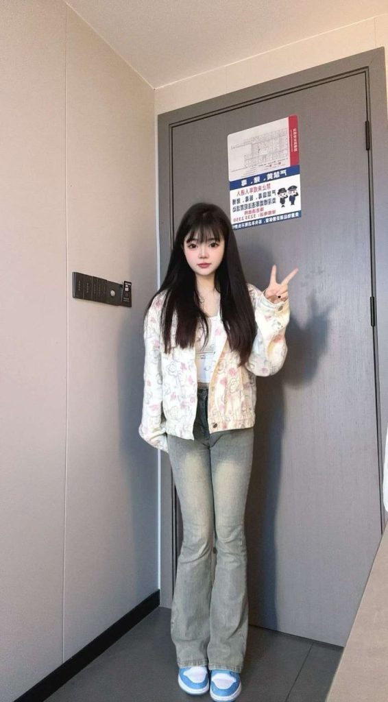 广州外围 06萝莉邻家学生小妹 童颜巨乳 4 1000028921